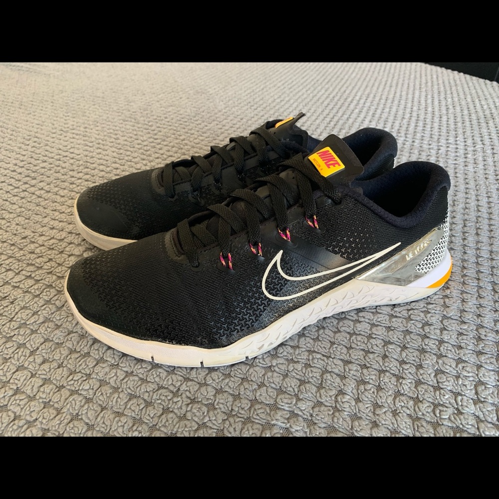 Nike Metcon 4 ‘Black Metallic Silver (Size 11)